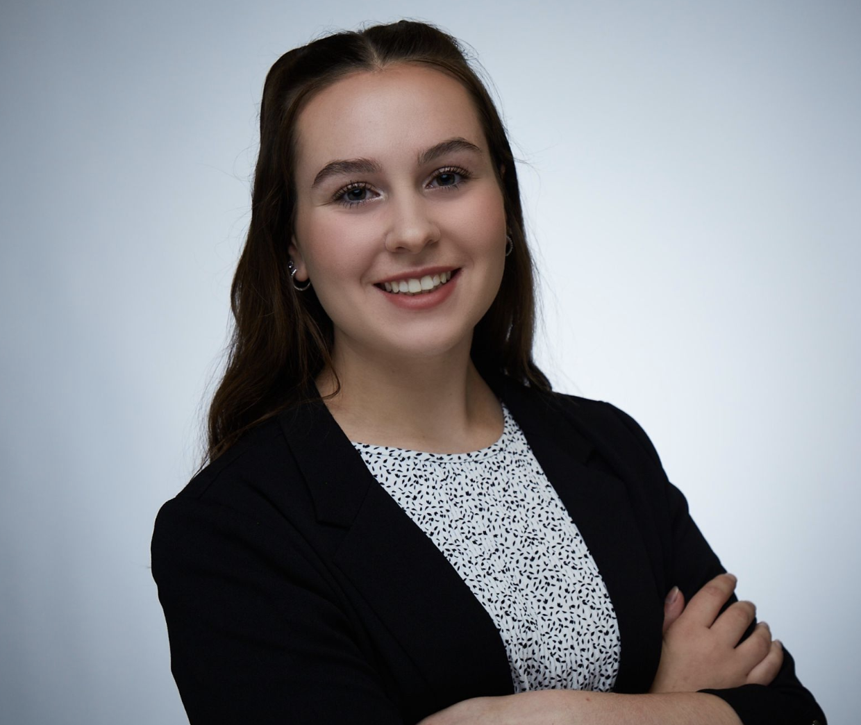 Sydney Bridges headshot
